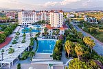 Serenis Hotel