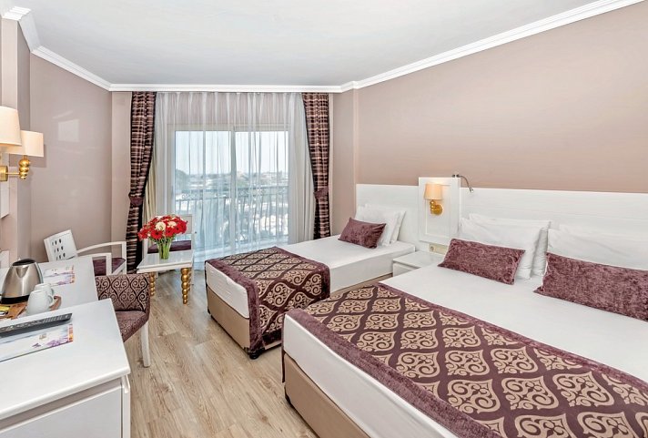 Serenis Hotel - Wohnbeispiel Doppelzimmer Landblick (Zimmercodierungen DBL & DCL)