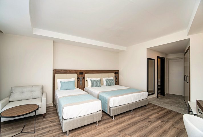 Side Moon Palace Hotel - Wohnbeispiel Doppelzimmer Poolblick (Zimmercodierungen D1P & DCP)