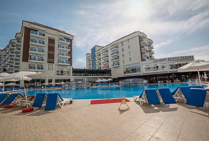 Cenger Beach Resort