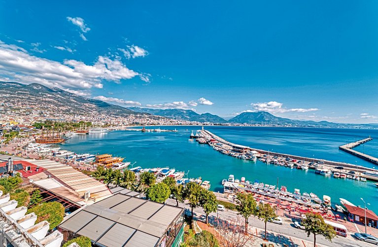 Numa Port Hotel