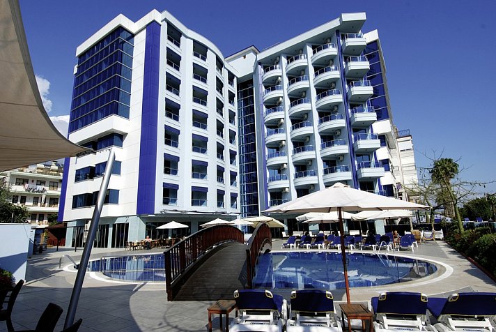 Grand Zaman Garden