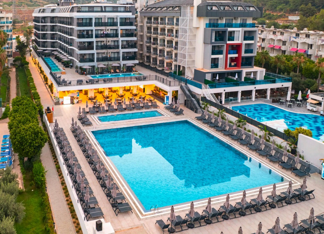 Nova Life Hotel