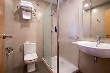 Hotel Via Augusta - Wohnbeispiel Doppelzimmer Standard (Zimmercodierung DG1)