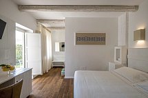 Masseria Bandino - Wohnbeispiel Doppelzimmer Komfort Gartenblick (Zimmercodierung DFG)