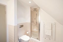BEECH Resort Plauer See - Beispiel Bad Komfortzimmer Walddorf oder Schilfdorf (Zimmercodierungen DF1 & DC1)
