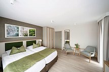 BEECH Resort Plauer See - Wohnbeispiel Verandazimmer Terrasse Walddorf oder Schilfdorf (Zimmercodierungen DB3, DB4 & DC2)