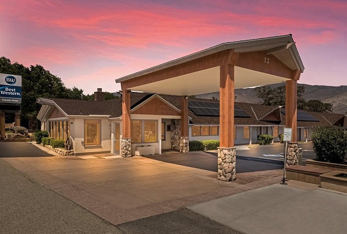 Best Western Plus Frontier Motel