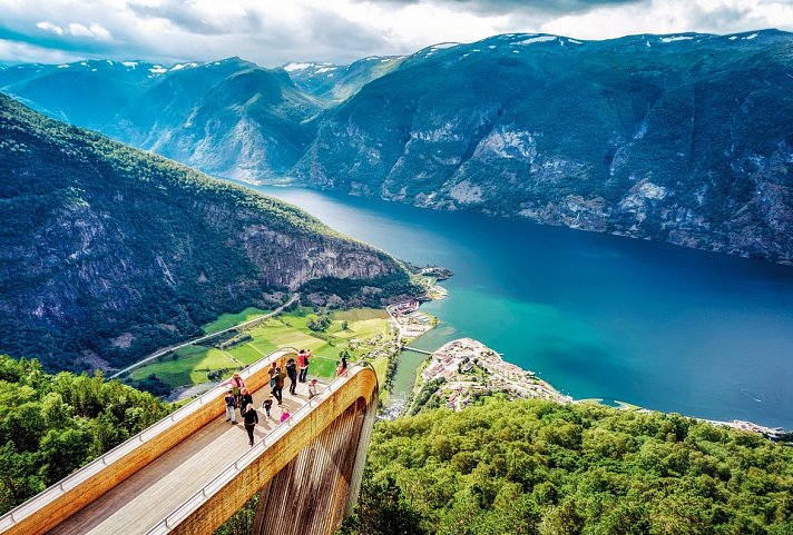 Fjordnorwegens Top Ten - Stegastein, Aurlandfjord