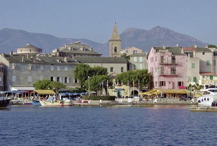 Korsika - ein Gebirge im Meer - St-Florent