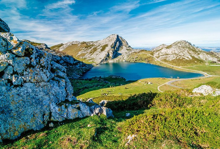 Zauberhafte Natur und reizvolle Städte Nordspaniens - Covadonga-Seen, Picos de Europa