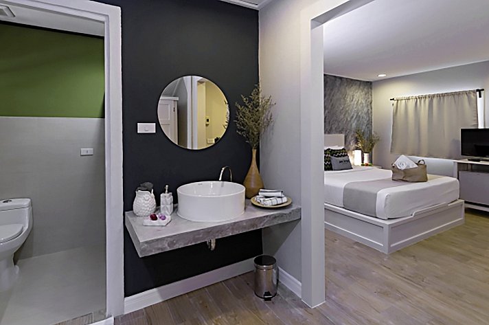 Let's Hyde Resort & Villas