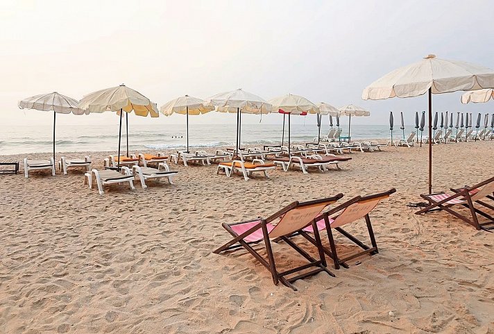 Long Beach Cha Am Resort