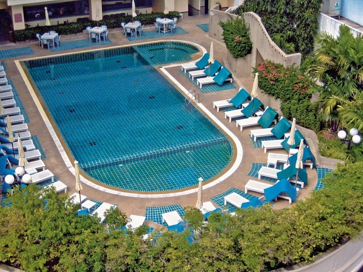 Long Beach Cha Am Resort