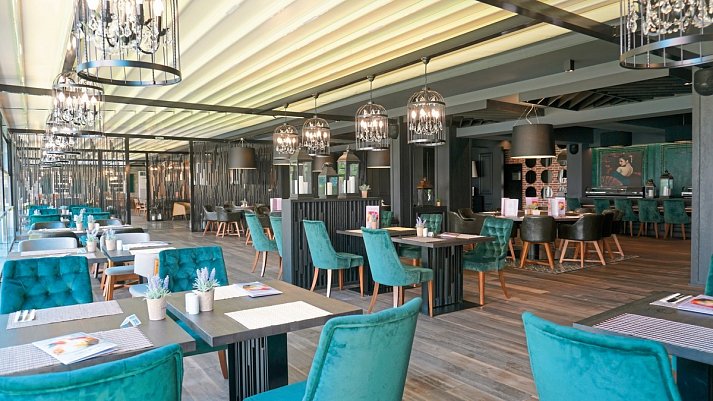 DIT Evrika Beach Club Hotel