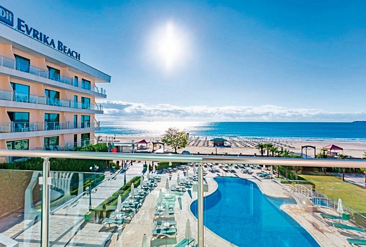 DIT Evrika Beach Club Hotel
