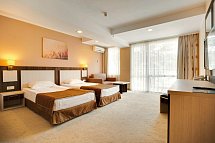DIT Evrika Beach Club Hotel - Wohnbeispiel Doppelzimmer Poolblick (Zimmercodierung DBP)