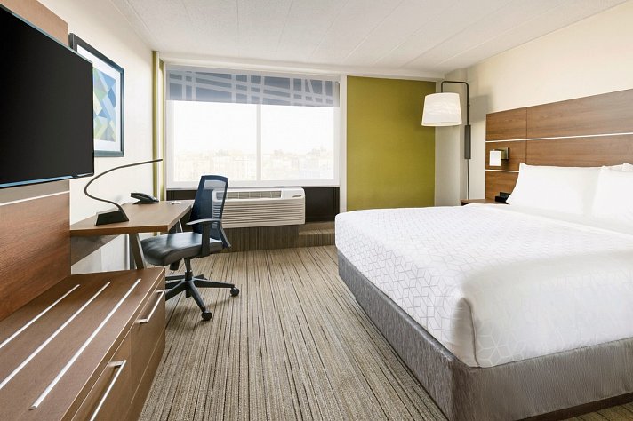 Holiday Inn Express & Suites Boston - Cambridge