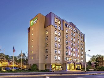 Holiday Inn Express & Suites Boston - Cambridge
