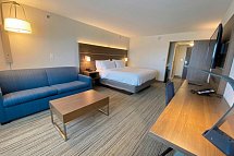 Holiday Inn Express & Suites Boston - Cambridge - Wohnbeispiel 1 Bed Standard Room (Zimmercodierung UG2)