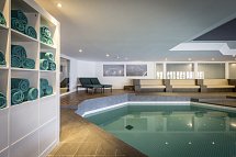 HUUS Gstaad Hotel - Hallenbad