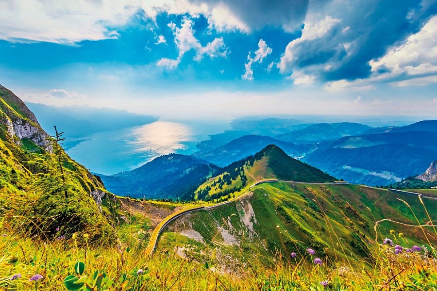 Die schönsten Berge der Schweizer Alpen - Rochers de Naye mit Blick auf Genfersee