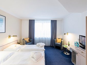 Nordsee-Hotel Deichgraf - Wohnbeispiel Doppelzimmer Landseite (Zimmercodierung D1L)