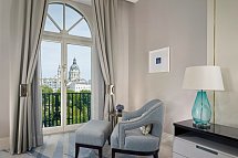 Al Habtoor Palace Budapest - Deluxe King Detail Park View