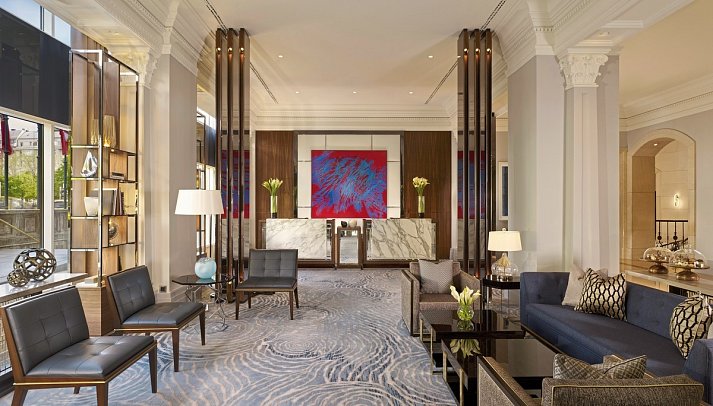 Al Habtoor Palace Budapest - Lobby Reception