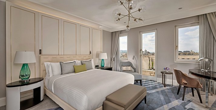 Al Habtoor Palace Budapest - Club Room 8th Floor Panoramic View