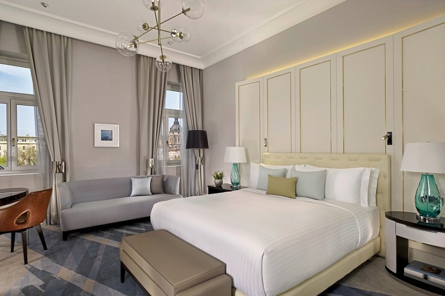 Al Habtoor Palace Budapest - Deluxe King Park View