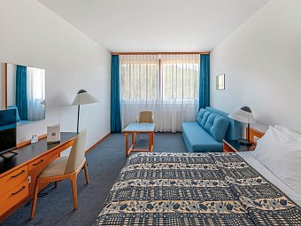 Club Tihany Hotel - Wohnbeispiel Doppelzimmer Standard Parkseite (Zimmercodierungen DP1 & DG1)