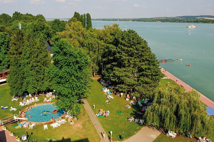 Club Tihany Bungalók