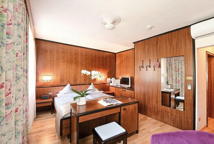 Juliane - Wohnbeispiel Doppelzimmer Ostseite (Zimmercodierung DF1)