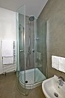 Rezia - Badbeispiel Doppelzimmer mit Balkon (Zimmercodierung DB2)