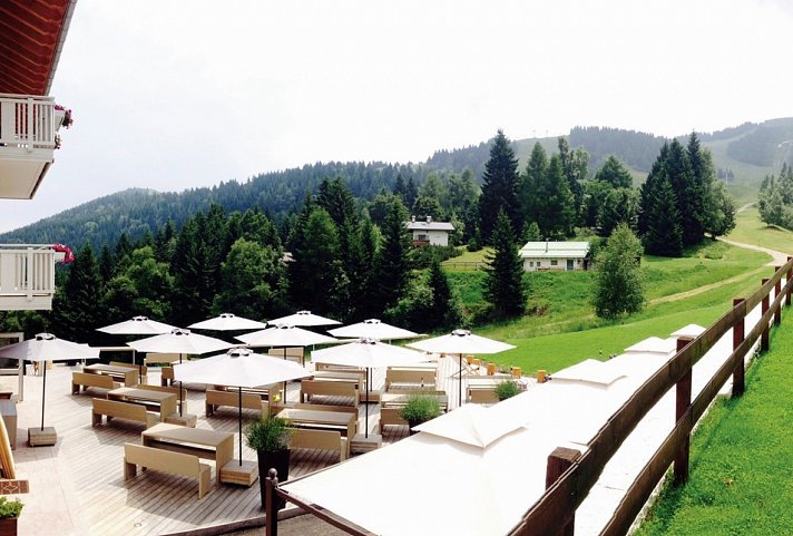 Norge - Terrasse mit Ausblick in die Natur
