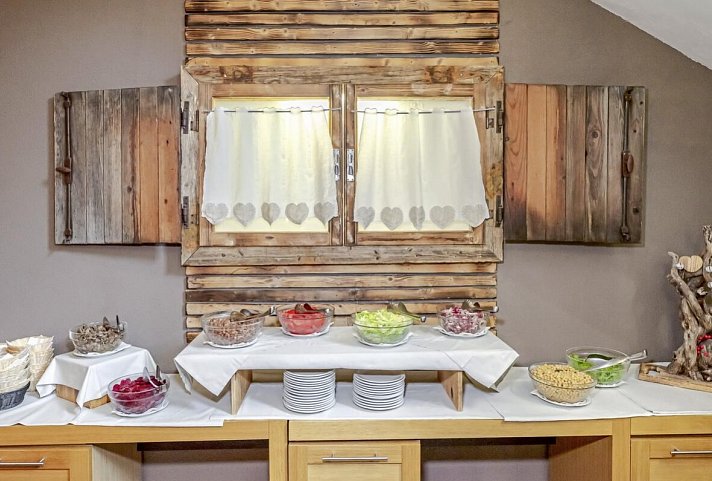 Dolomiti Chalet Family Hotel