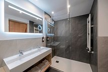 Parc Hotel du Lac - Wohnbeispiel Doppelzimmer Standard (Zimmercodierung DGV)