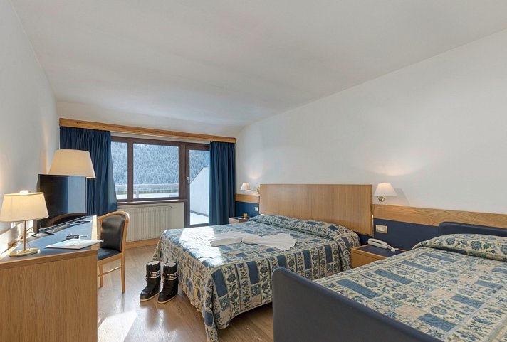 Club Hotel Regina e Fassa - Wohnbeispiel Familienzimmer (Zimmercodierung FB1)