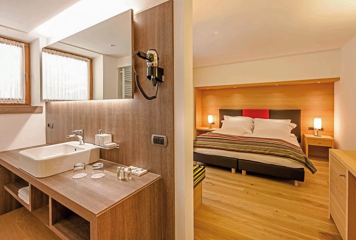 Active, Family & Wellness Hotel Shandranj - Wohnbeispiel Doppelzimmer Economy (Zimmercodierung DE1)