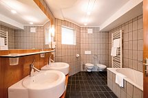 Krone - Wohnbeispiel Doppelzimmer Superior (Zimmercodierung DB2)
