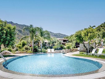 Cruccuris Resort