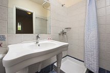 Olympion Village Hotel - Badbeispiel