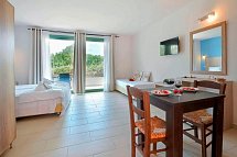 Likithos Hotel - Wohnbeispiel Studio Gartenblick (Zimmercodierung SBG)
