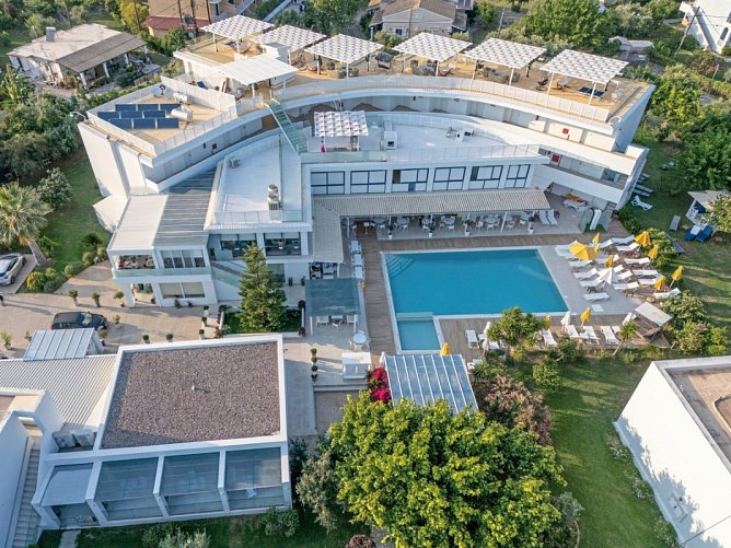 Nasos Hotel & Resort