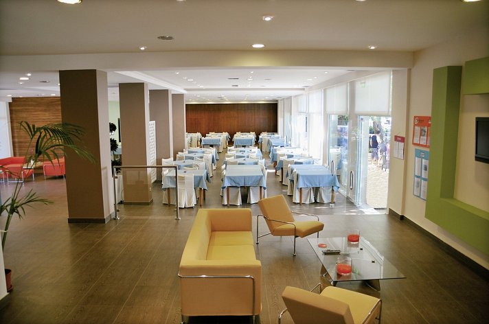 Dassia Beach Hotel