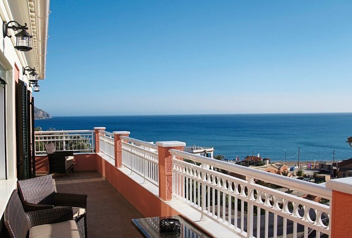 Villa & Apartments Sissy - Wohnbeispiel Villa Meerblick (Zimmercodierung V1M)