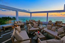 Pandanus Beach Resort & Spa