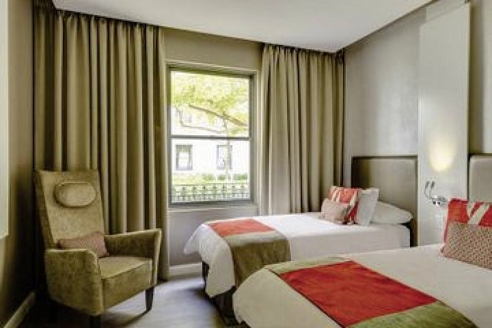 Protea Hotel by Marriott Breakwater Lodge