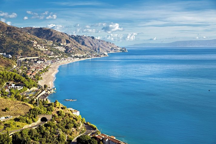 Sizilien - Siciliando - Küste bei Taormina